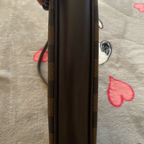 Authentic Louis Vuitton pochette - Picture 13 of 16